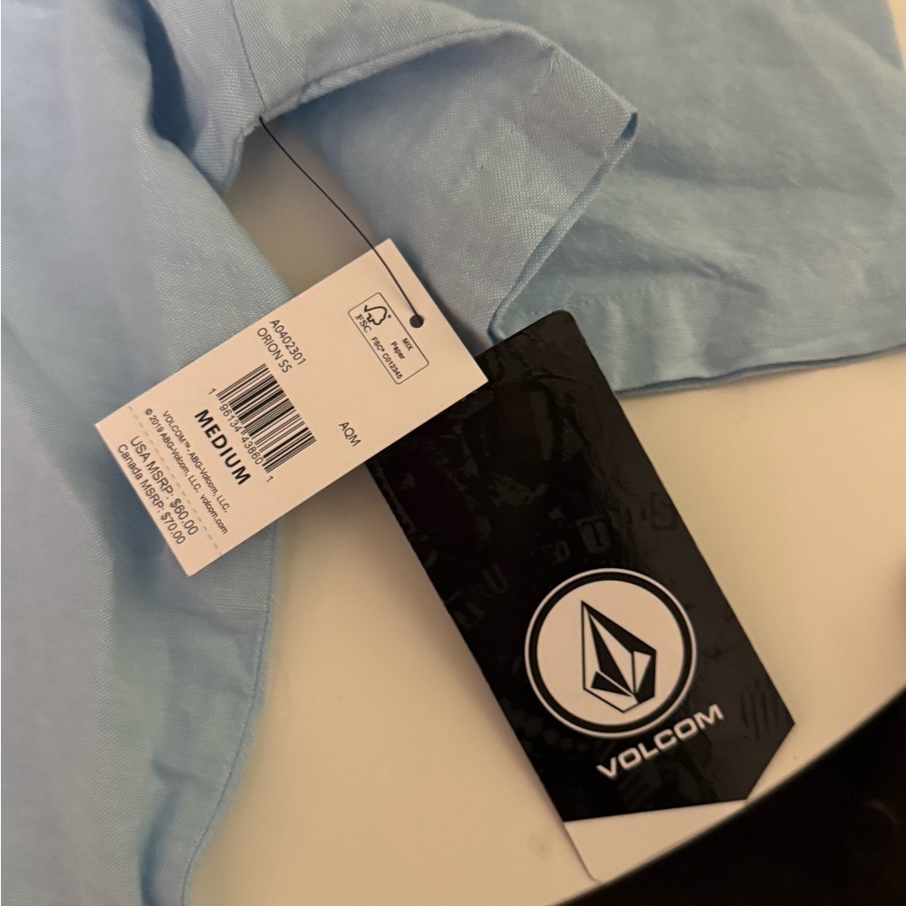 Volcom men’s blue dress collared shirt - Picture 4 of 4